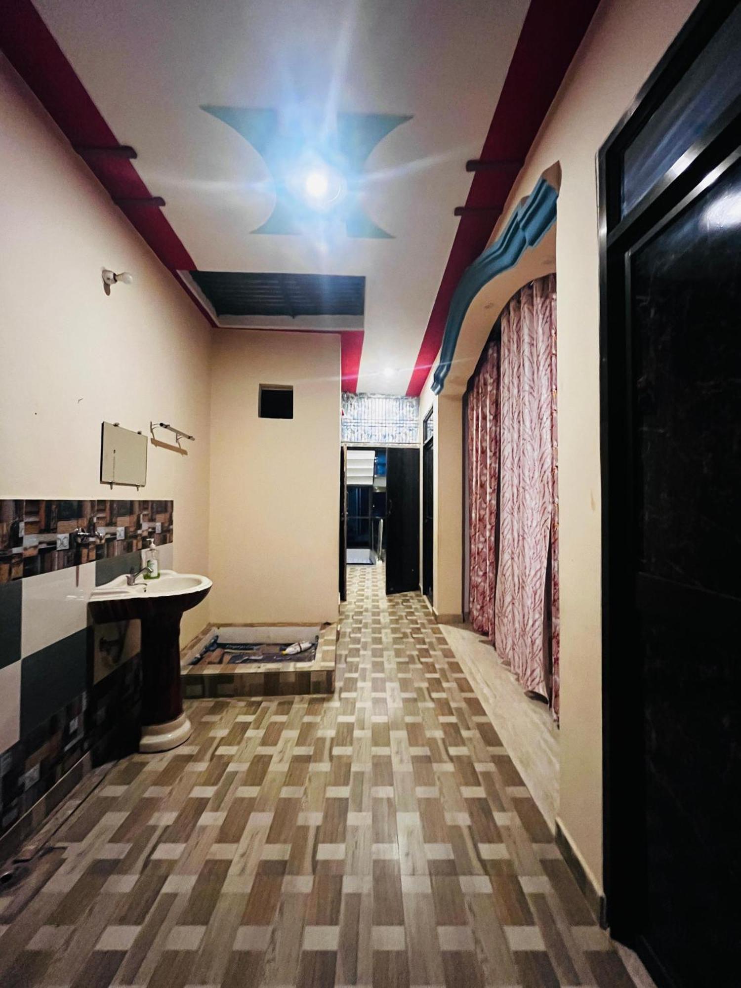 Shree Shyam Palace Near Ramjanmbhoomi Ayodhya