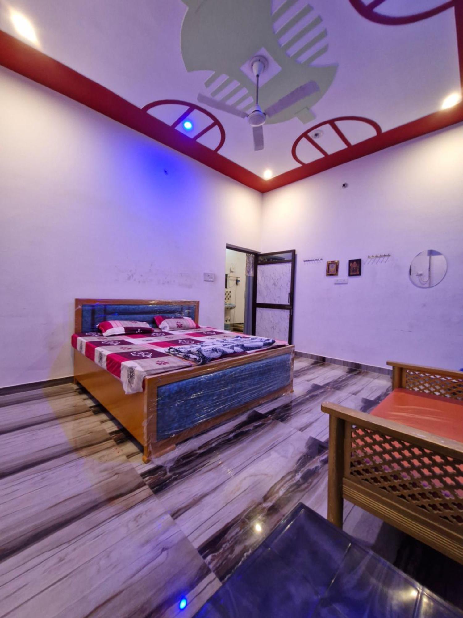 Shree Shyam Palace Near Ramjanmbhoomi Homestay